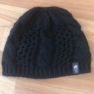 Black cab knit beanie